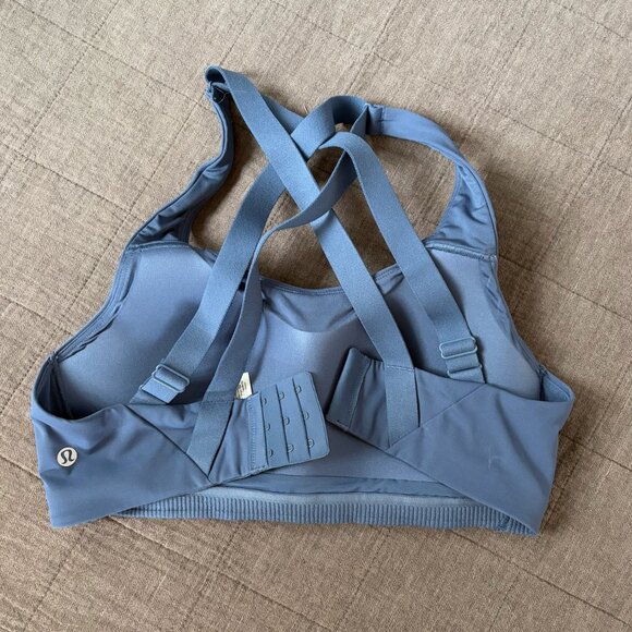 lululemon Bra Size 34C Blue - Picture 2 of 3